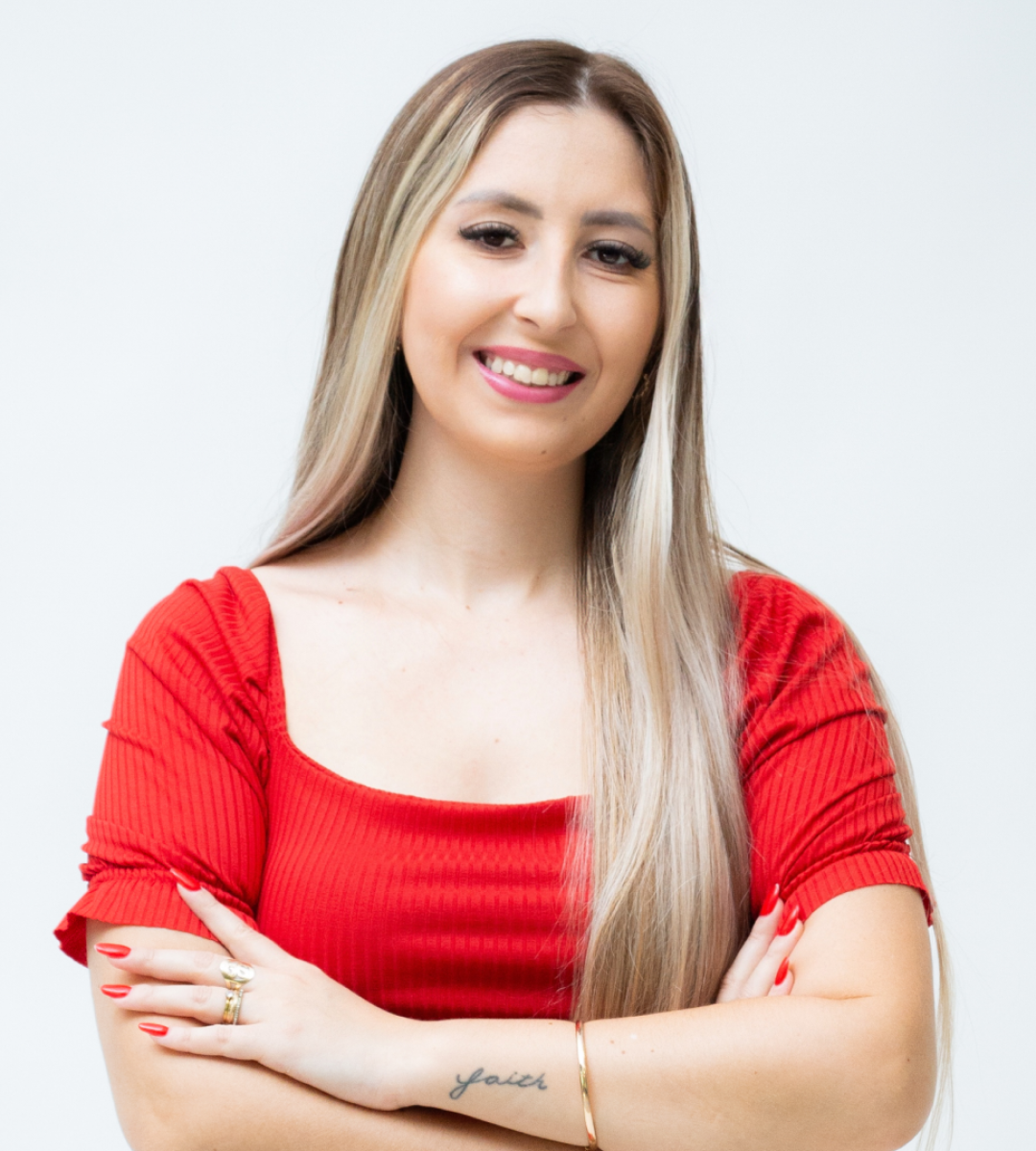 DIÊNIFER BUGS - 23 anos-1