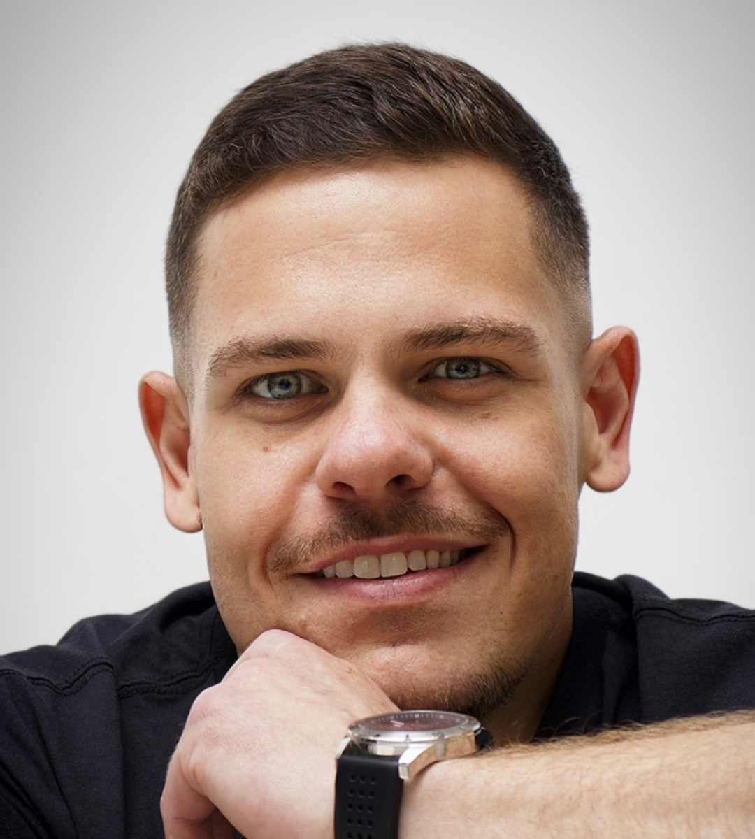 JORDAN SCHNORR – 33 anos-4