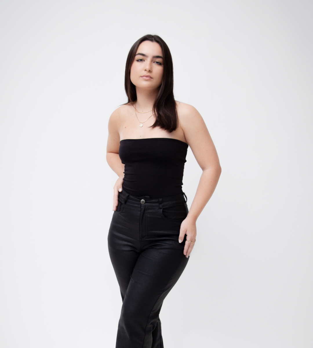 JULIA HENKE - 19 anos-2