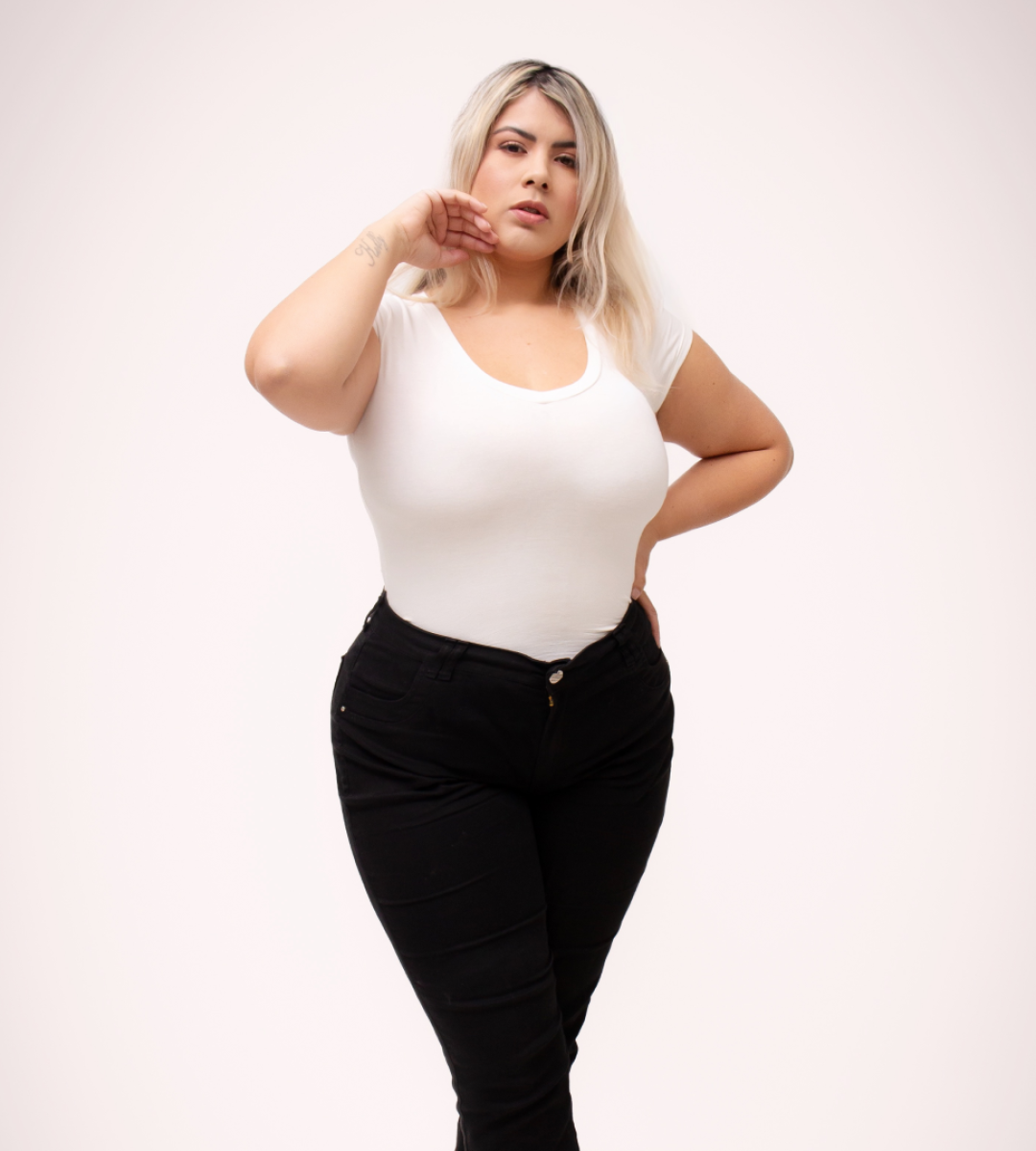 KELLY LLUZ – 33 ANOS