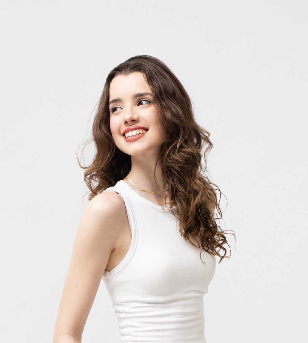 LAURA PAGNAN - 19 anos