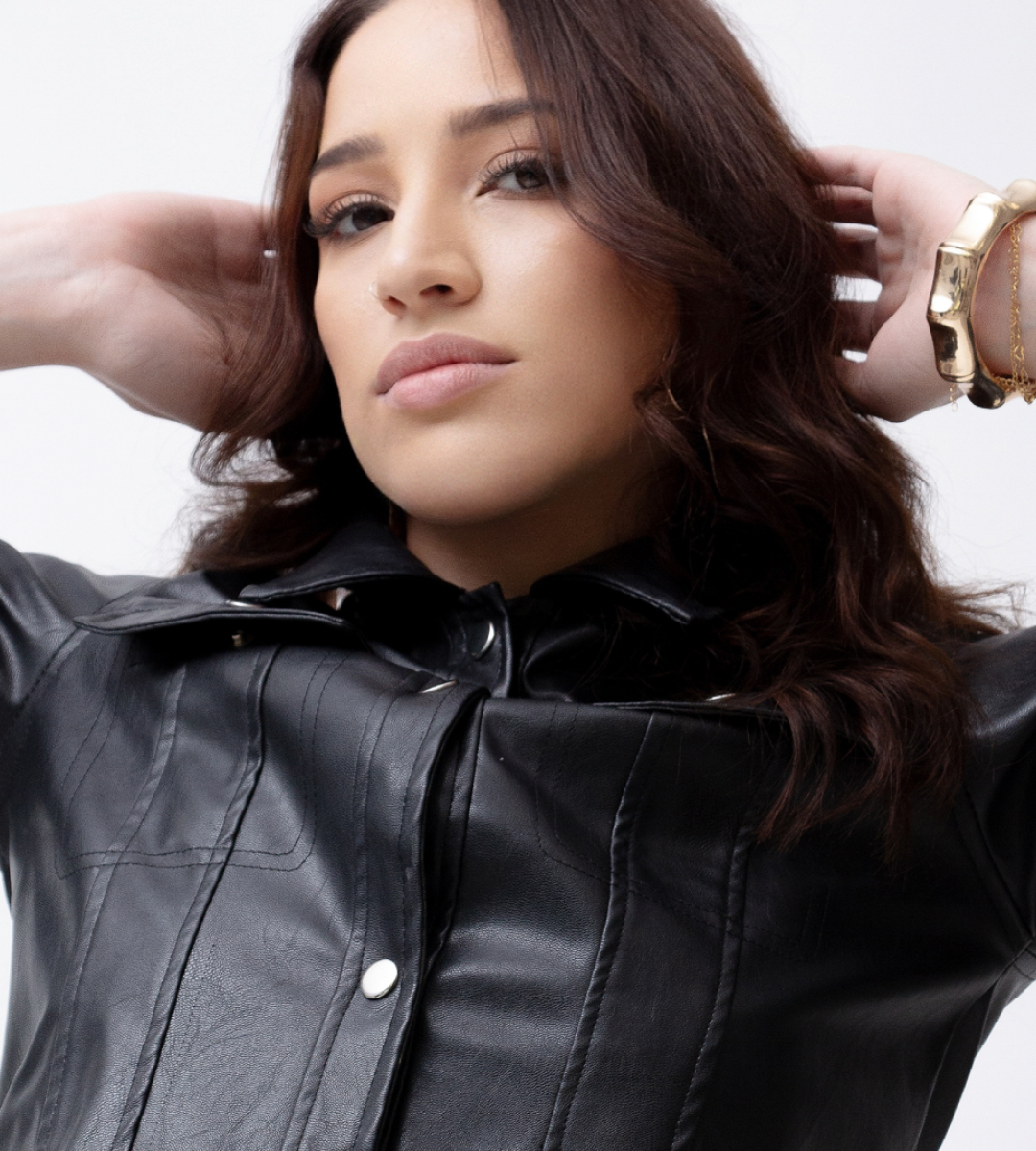 LUANA CASTRO - 20 anos-3