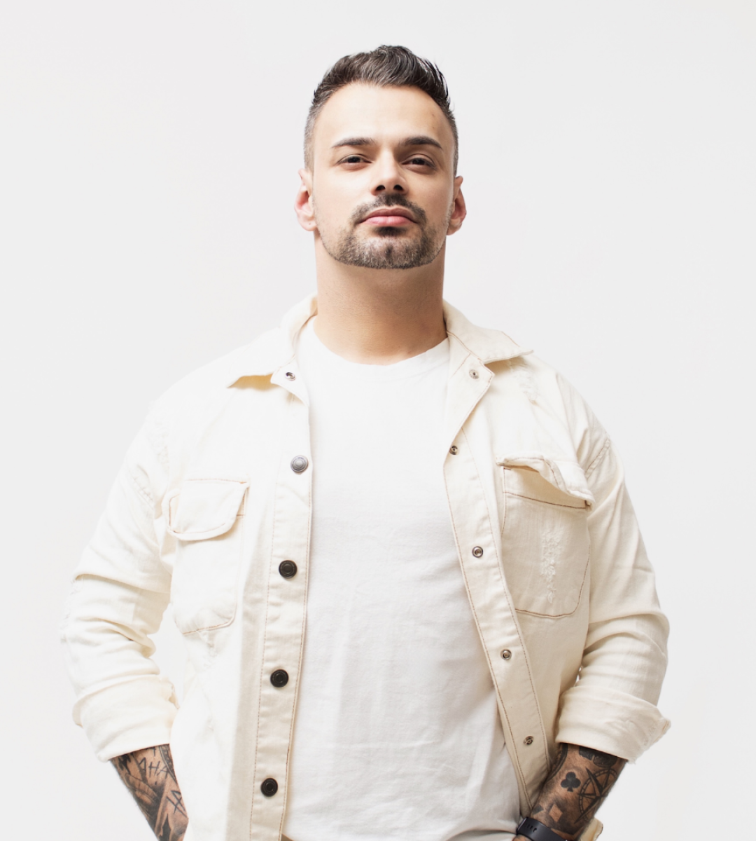 LUCAS DIAS – 34 anos-2