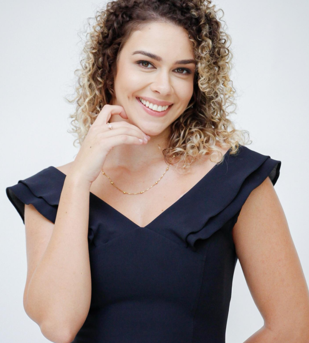 NANDA DE MOURA - 29 anos