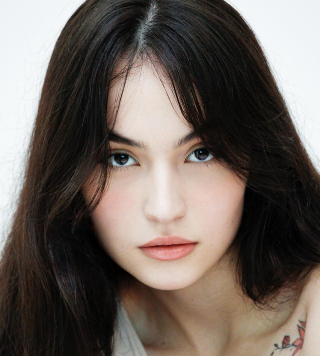 TATIELLY BEATRIZ - 20 anos